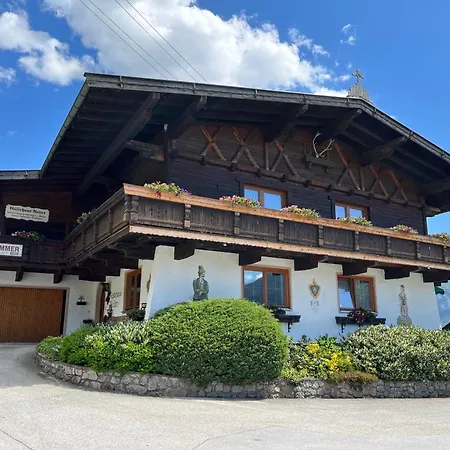 Gaestehaus Reiter منزل للإقامة *