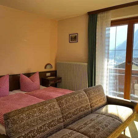 Gaestehaus Reiter منزل للإقامة Eben am Achensee